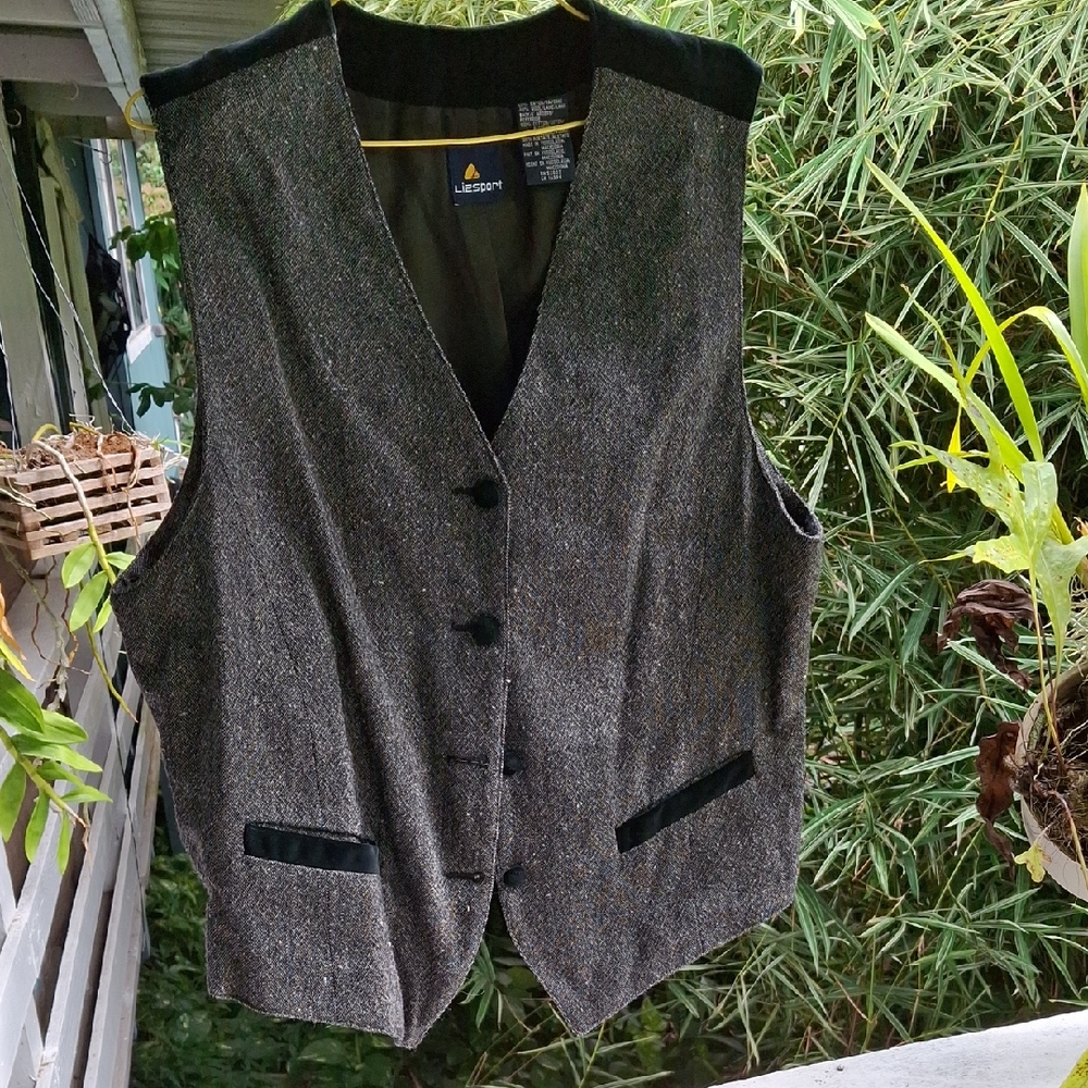 Womens Gray Tweed Vest
